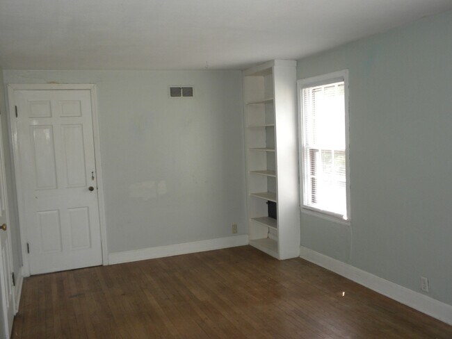 Building Photo - 1414 Anthony St