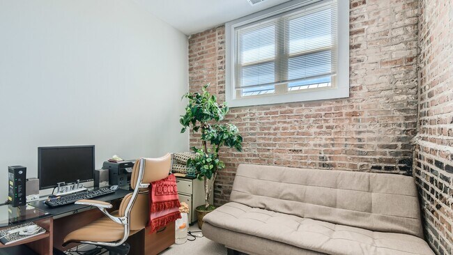 Building Photo - 7400 S Stony Island Ave