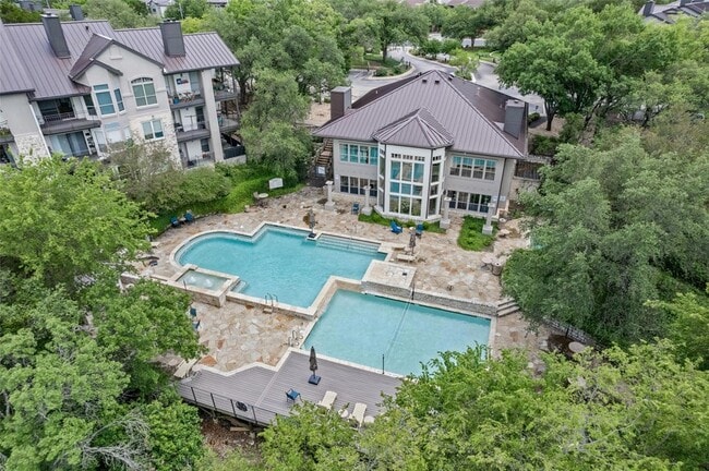 Building Photo - 6000 Shepherd Mountain Cove