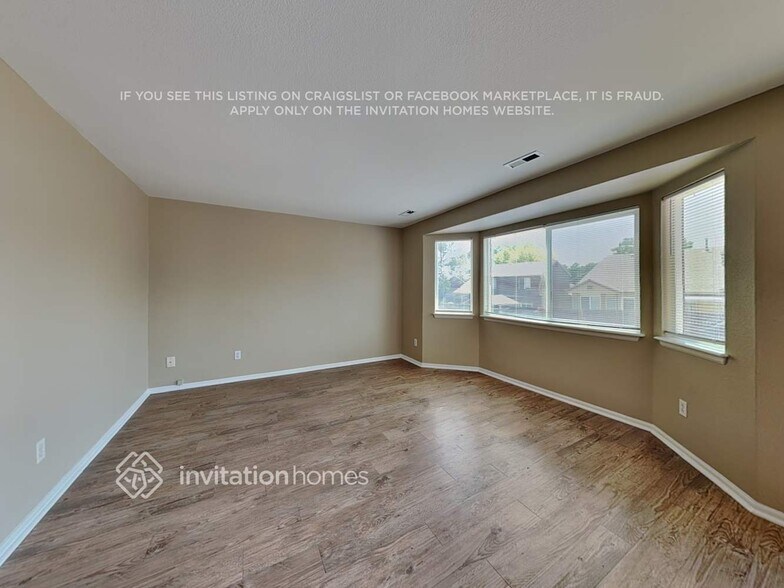Building Photo - 5280 E 129th Way