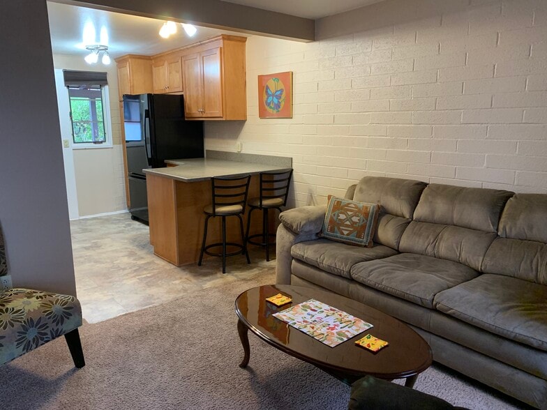 Building Photo - 436 S Paseo Cerro