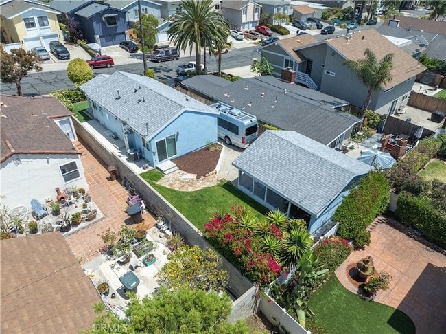 Building Photo - 33895 Alcazar Dr