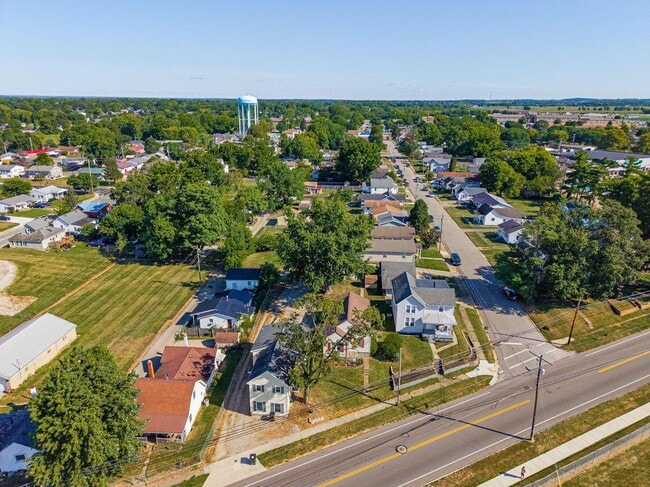 Building Photo - 334 Lancaster Pike