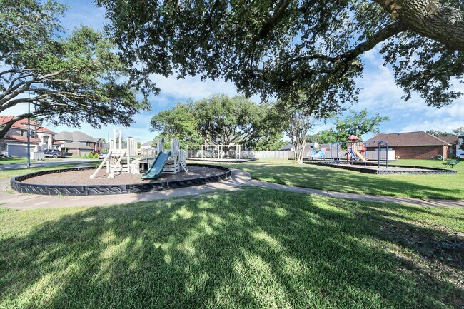 Building Photo - 6711 Autumn Flowers Dr