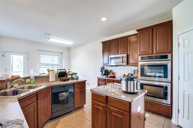 Building Photo - 4323 Kettering Dr