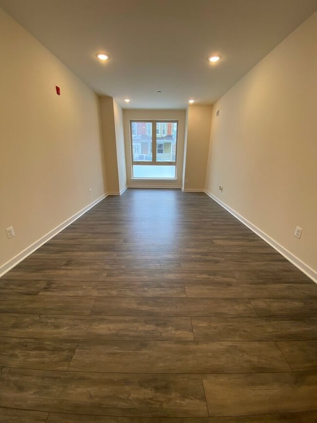 Building Photo - 5110 Arch St