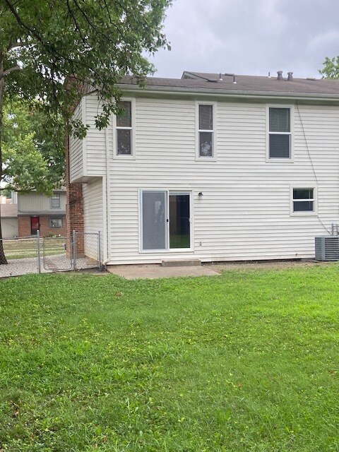Building Photo - 11114 W 71st Terrace