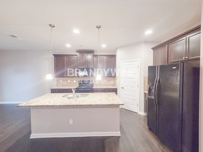 Building Photo - 397 Lossie Ln