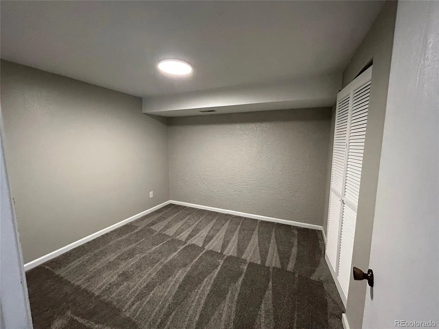 Building Photo - 440 W Rockrimmon Blvd