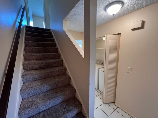 Building Photo - 12114 Napiers Cir