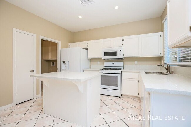 Building Photo - 8490 Barossa Ct