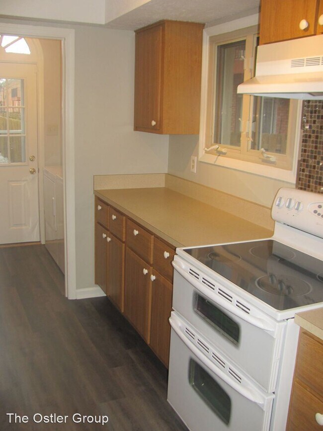 Building Photo - 2 br, 2 bath House - 1121 Canterbury Ct