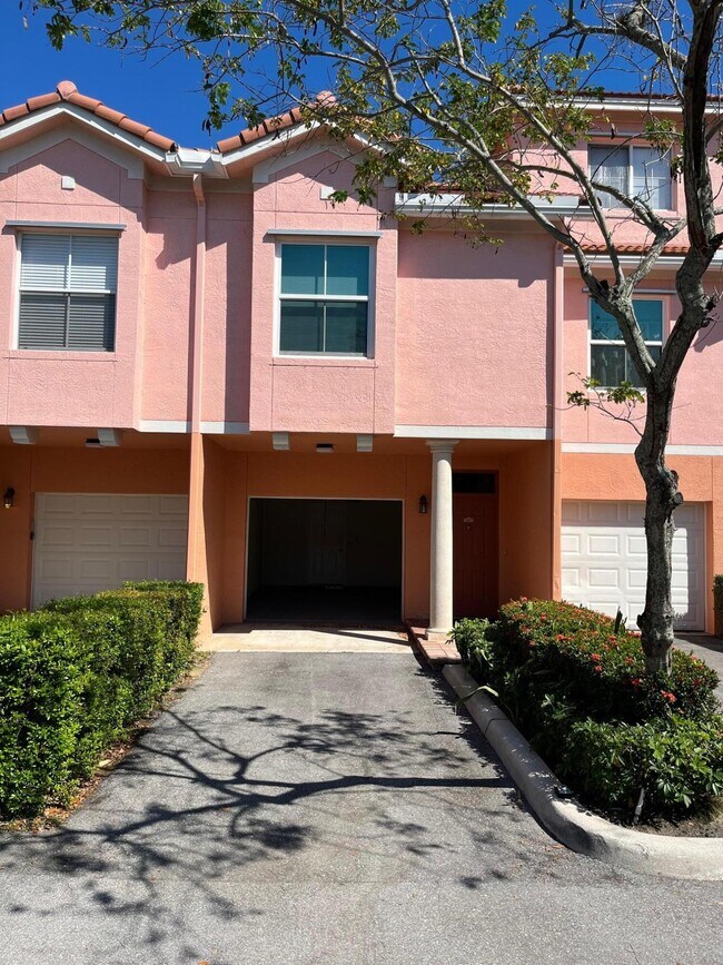 2022 Alta Meadows Ln 2022 Alta Meadows Ln Delray Beach FL 33444