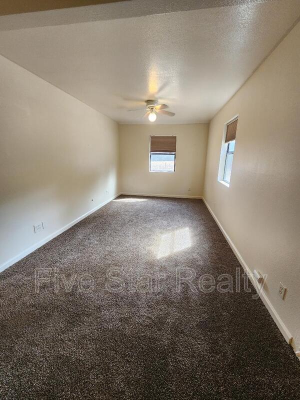Building Photo - 10315 Peoria Rd