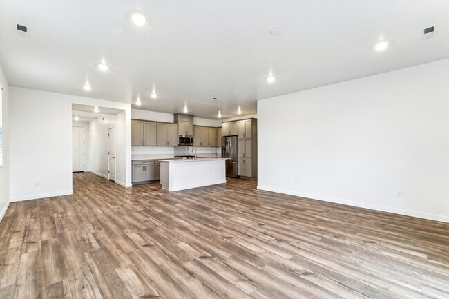 Building Photo - 8276 W Grey Alder Dr