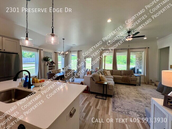 Building Photo - 2301 Preserve Edge Dr