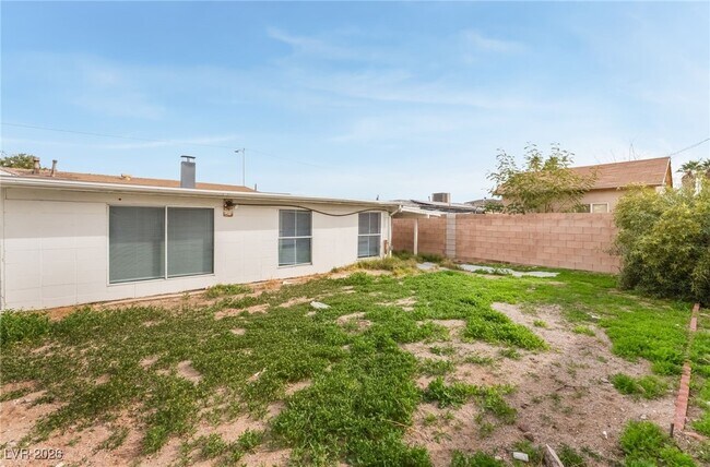 Building Photo - 1109 Tumbleweed Ave