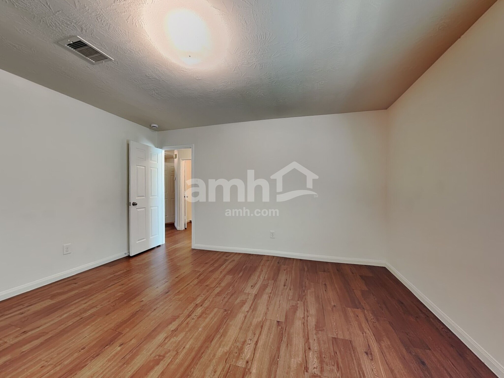 Building Photo - 22323 Queenbury Hills Dr