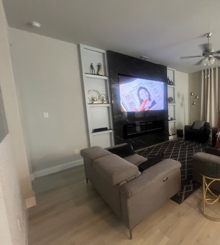 Building Photo - Room in House on April Breeze Trl