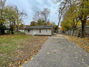 Building Photo - Three Bedroom Home in Portage