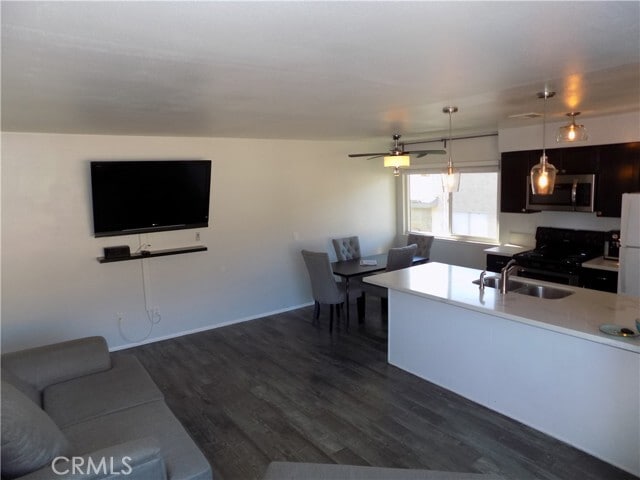 Building Photo - 46895 CA-74