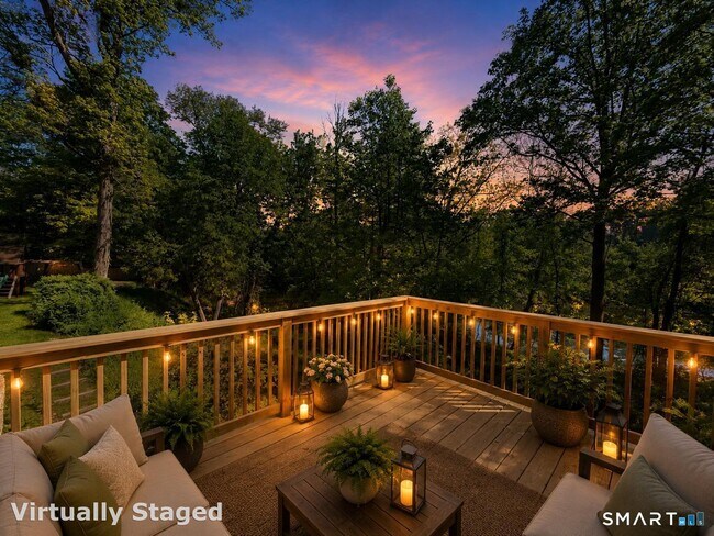 Building Photo - 154 Silvermine Ave