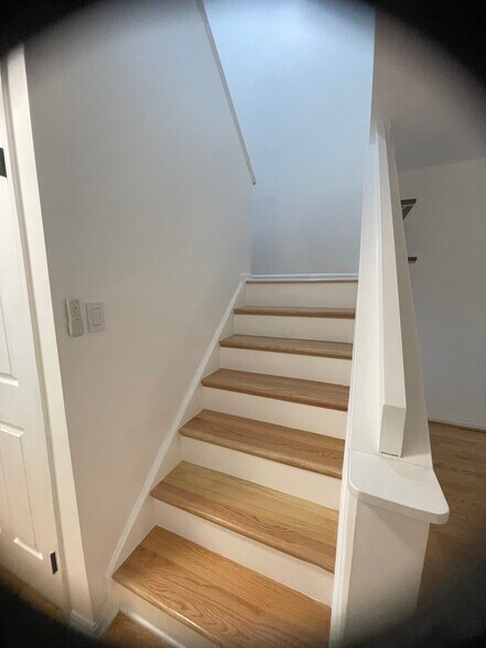 Building Photo - 18207 Leman Lake Dr