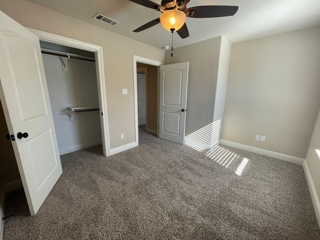 Building Photo - YOUR Dream Home is HERE! ~3 Bedroom 2.5 Bath ~ Full Size Washer/Dryer Connections Upstairs ~ Stai...