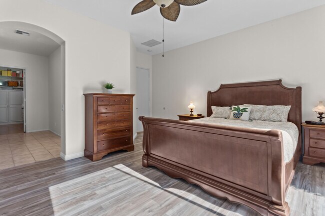 Building Photo - 74629 Lavender Way