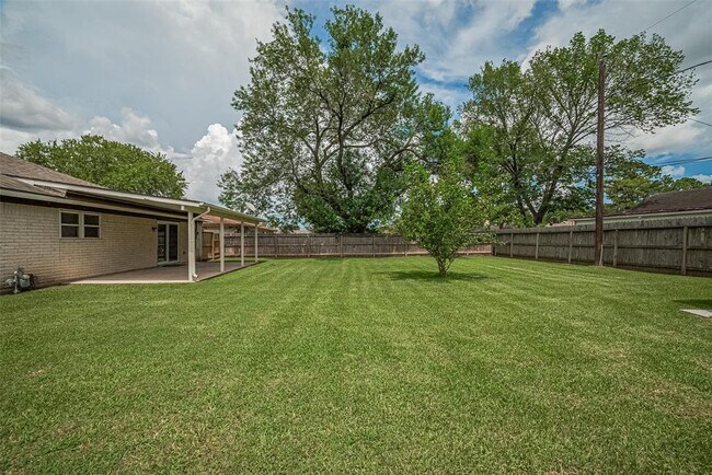 Building Photo - 9711 Mackworth Dr