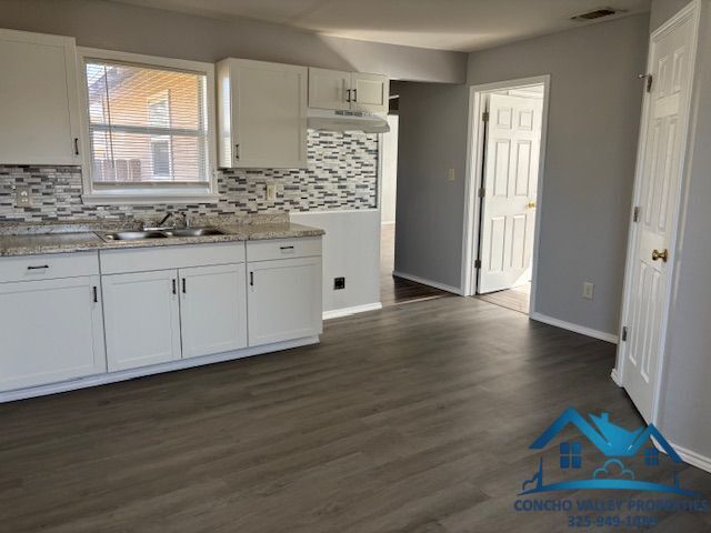 Building Photo - 1620 Austin St