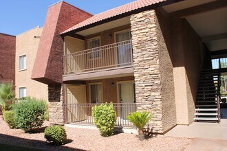 Building Photo - CUTE CONDO 1 BEDROOM, 1 BATHROOM, NEAR STR...
