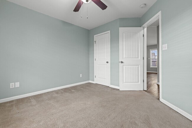 Building Photo - Carolina Plantations Home with Fenced Yard
