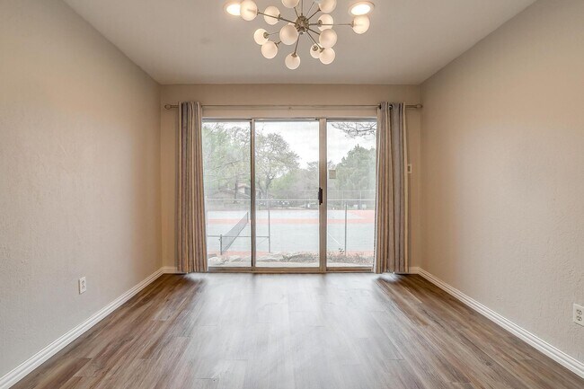 Building Photo - 5947 Chimney Wood Cir