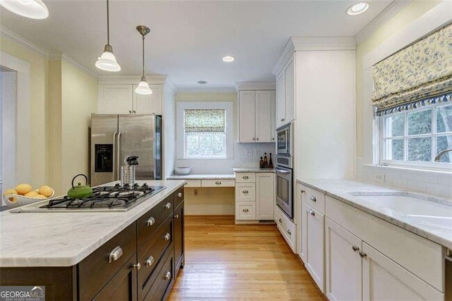 Building Photo - 1987 Knight Ct SE