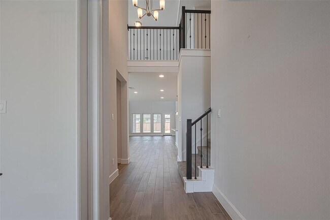 Building Photo - 11430 Bush Clover Dr