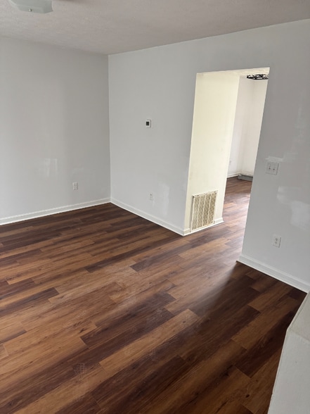 Building Photo - 1003 Whipporwill Dr