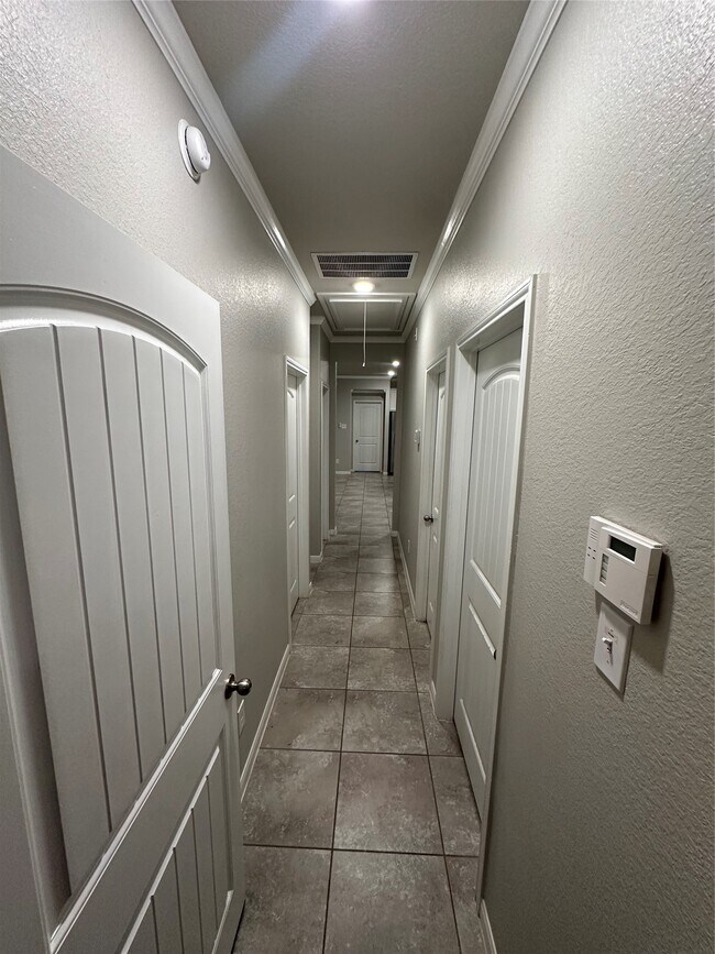 Building Photo - 6714 Scarlet Sagebrush St