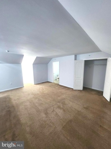 Building Photo - 302 Hidden Dr