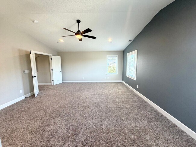 Building Photo - Beautiful 5 Bedroom with Den/Office and Large Bonus Room in Bethany Ridge!!!