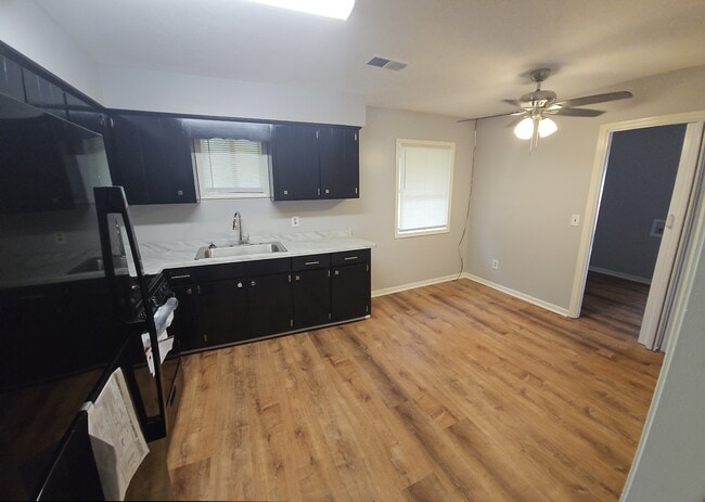 Building Photo - 5418 Planter Ct