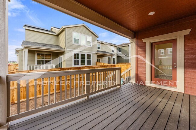 Building Photo - Charming Property with 2 Car Garage and Ce...