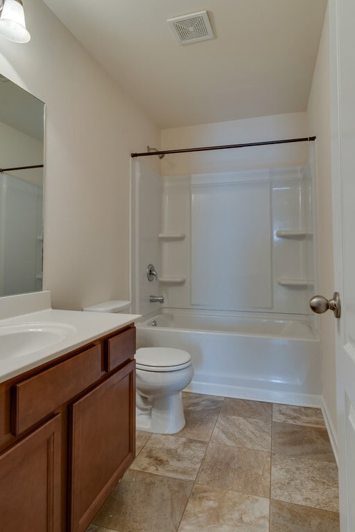 Building Photo - 4 BR/2.5 BA Home - A Rare Rental Between C...