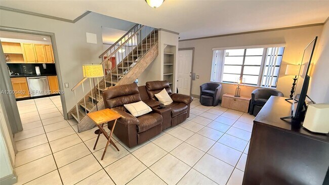 Building Photo - 6621 SW 116th Pl