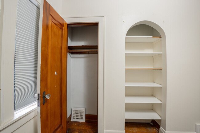 Building Photo - 2572 N 66th St