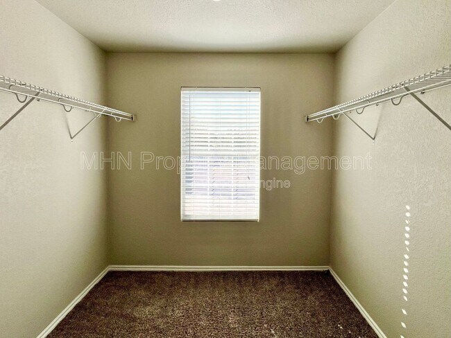 Building Photo - 7551 Paraiso Haven