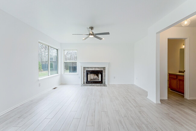 Building Photo - 1563 Scio Ridge Rd