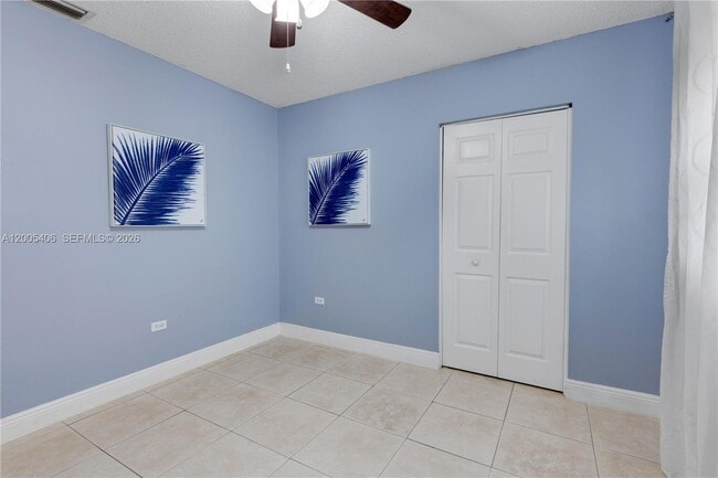 Building Photo - 8390 N Missionwood Cir