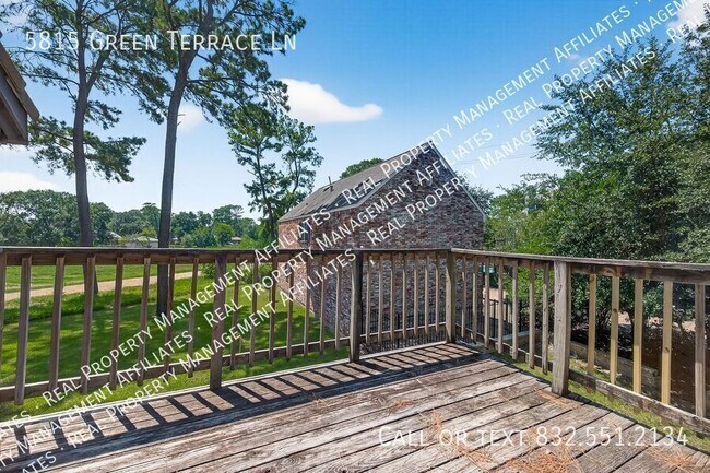 Building Photo - 5815 Green Terrace Ln