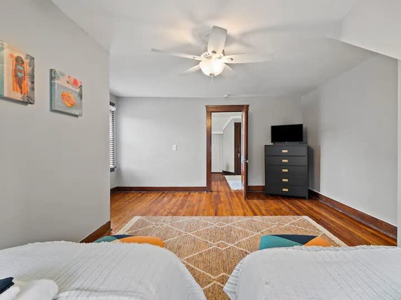 Building Photo - 9711 Clifton Blvd